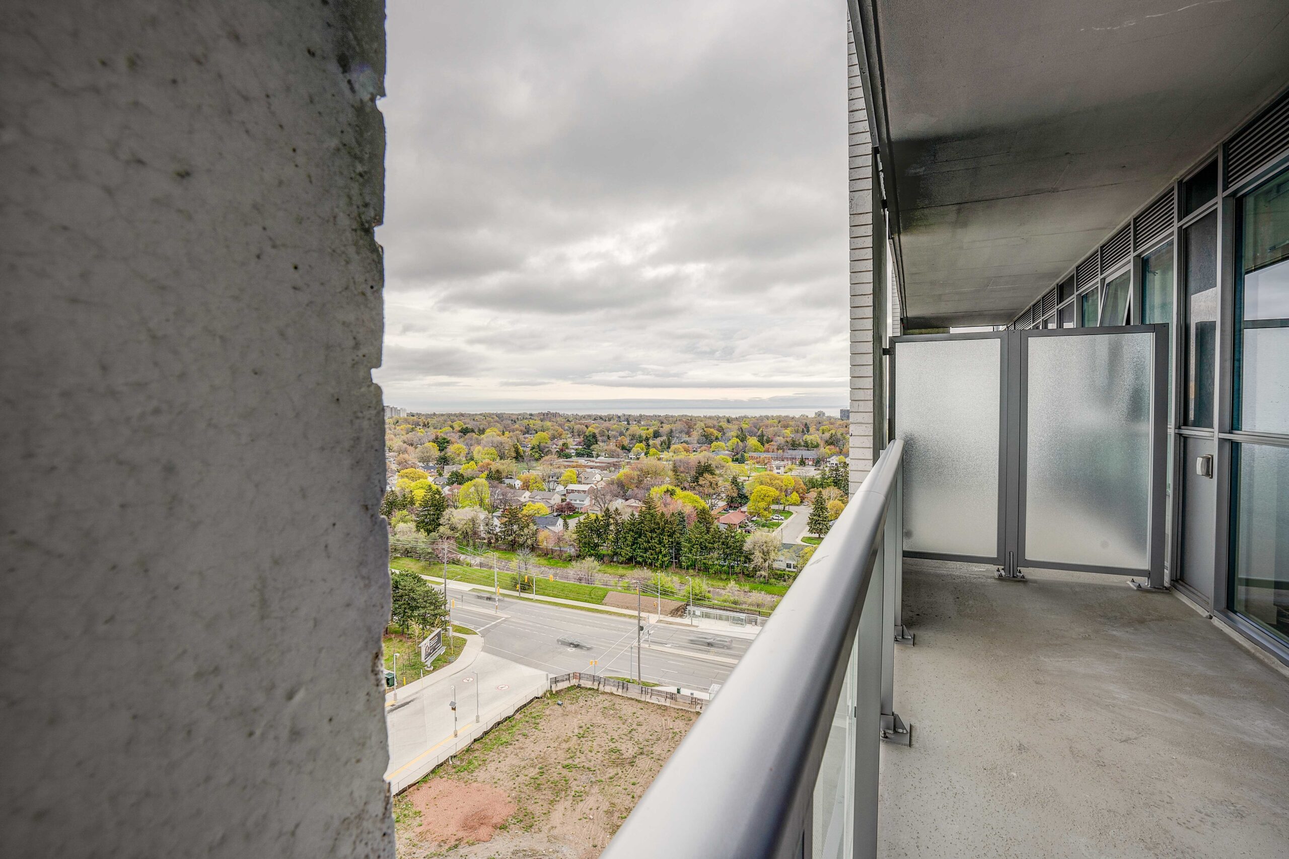 15022087 Fairview Street, Burlington LOW RES23 Davies Condos